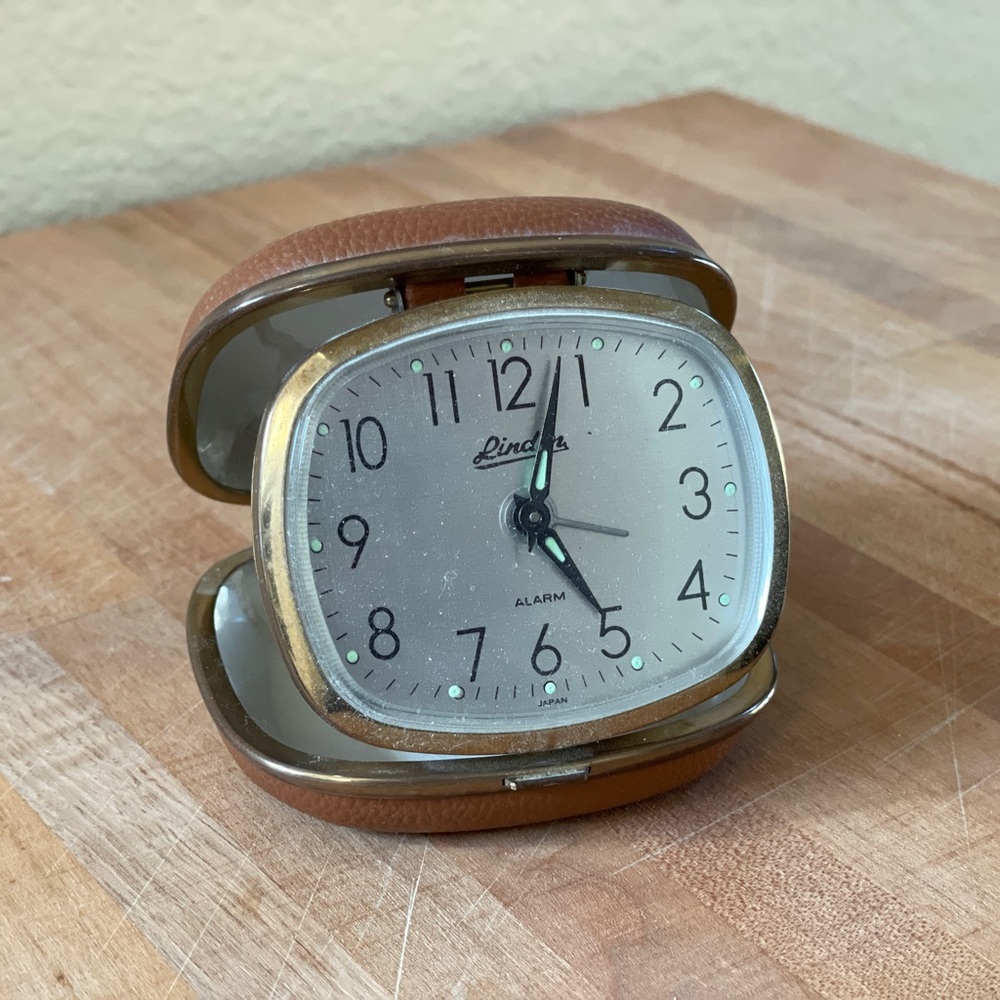 Vintage Linden Clock